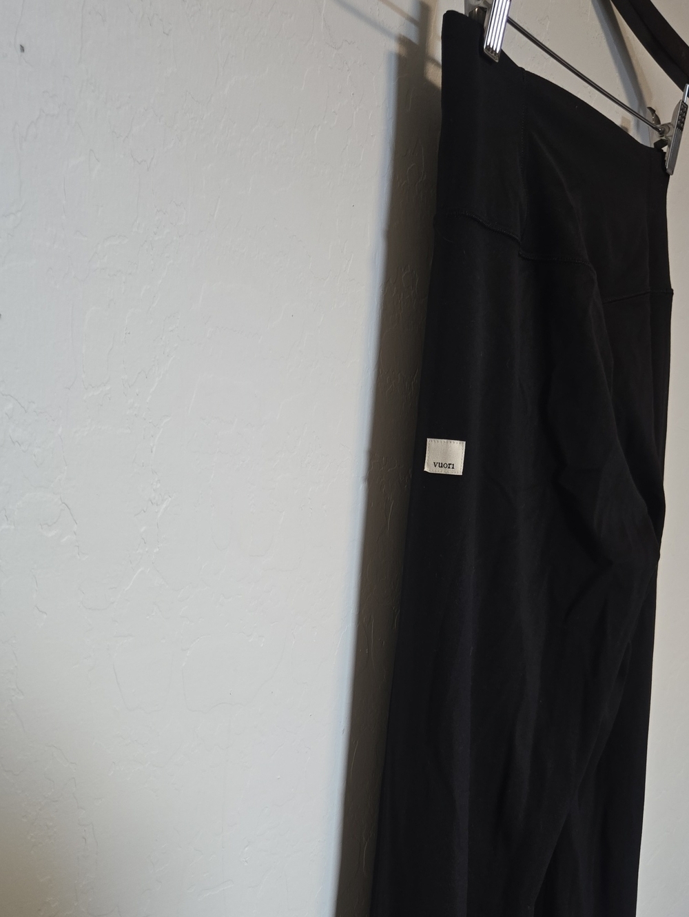 Vouri Pose Wideleg Pants Black Stretch Moisture Wicking Yoga Sports Size S NWOT - Picture 9 of 16